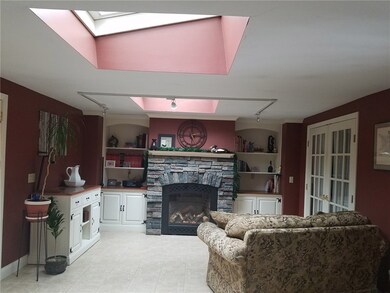 10 Reservoir Ave, Rehoboth, MA 02769 - photo 3