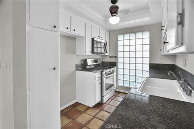 10803 Blix St unit 2, North Hollywood, CA 91602 - photo 5