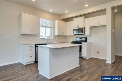 364 Greencrest St NE, Salem, OR 97301 - photo 3