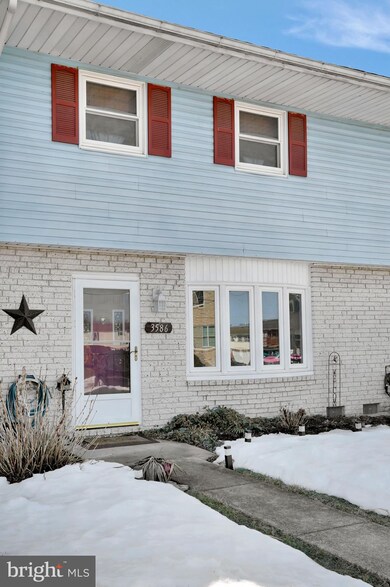3586 Gregway Dr, Chambersburg, PA 17202 - photo 3