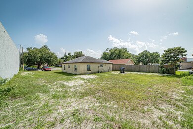 714 Orange St, Titusville, FL 32796 - photo 4