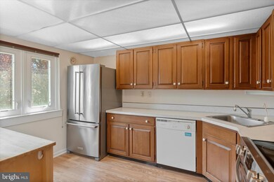 11 E Close, Moorestown, NJ 08057 - photo 3