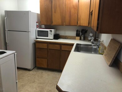 3406 Lois Dr unit B, Anchorage, AK 99517 - photo 4