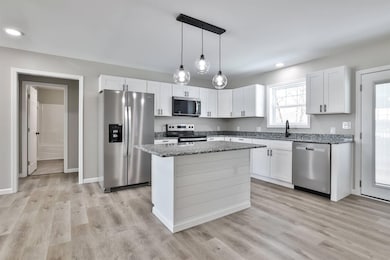 010-Kitchen