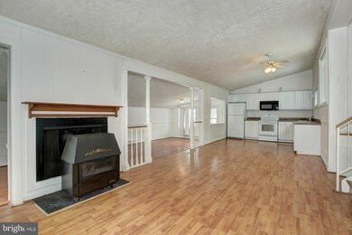 11508 Cherry Grove Dr, North Potomac, MD 20878 - photo 6