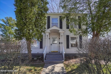 18-17 Keenan St-18