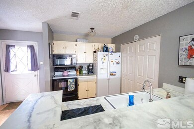 1029 Bradley Square, Sparks, NV 89434 - photo 3