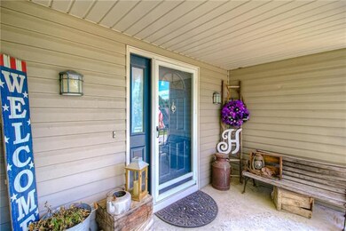 719 Lark St, Raymore, MO 64083 - photo 4