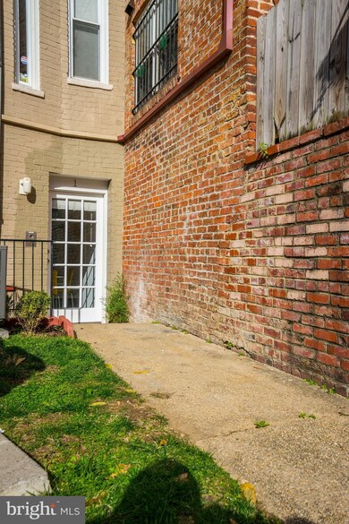 2019 19th St NW unit 1, Washington, DC 20009 - photo 5