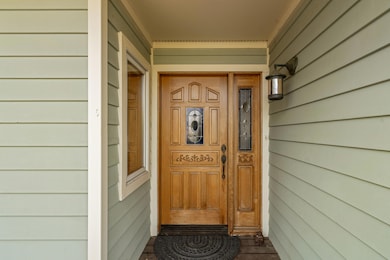 39_585 nyla ln, ashland, or 97520-11