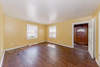 007-339-W-25th-St- FULL