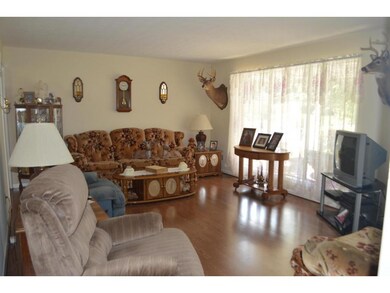 Spacious living room