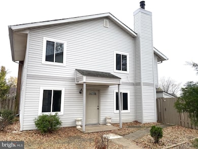 622 Clearwater Ct, Herndon, VA 20170 - photo 2