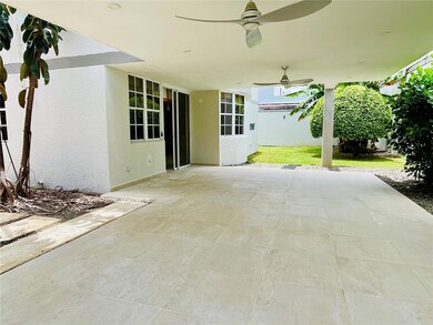 Palma Real Coco Plumosa, Guaynabo, PR 00969 - photo 6