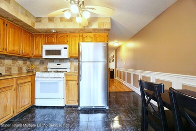 81 Moffett Street#16