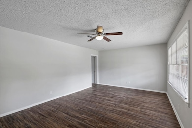 816 Sandell Dr, Fort Worth, TX 76108 - photo 4