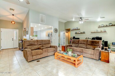 Living Room (3)