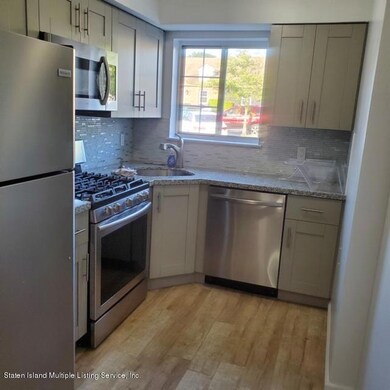 16A Franklin Ln unit 1A, Staten Island, NY 10306 - photo 2