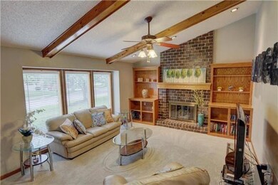 7958 Greenwood St, Lenexa, KS 66215 - photo 5