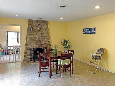 3701 Balsam Ct, Columbus, IN 47203 - photo 4