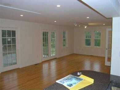 44 Pettee St, Newton Upper Falls, MA 02464 - photo 6