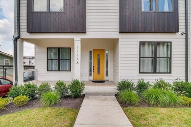 Welcome Home location, location, location convenient to all Nashville's hot spots.