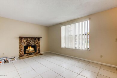 8858 Sandusky Ave S, Jacksonville, FL 32216 - photo 6