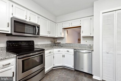 9525 Clocktower Ln, Columbia, MD 21046 - photo 5