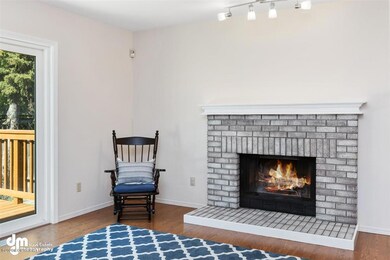 Living Room 2 - (2)