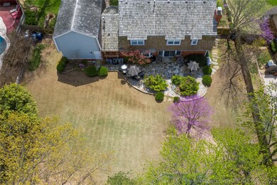 Wow!  This is an amazing backyard, with large flag