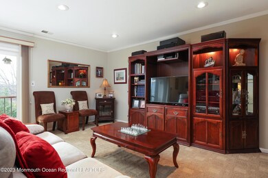 20 Balmoral Ct, Matawan, NJ 07747 - photo 4