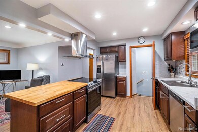 4001 Roosevelt Blvd, Dearborn Heights, MI 48125 - photo 7