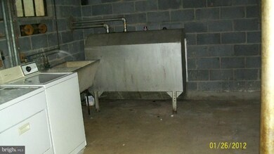 111 Meem Ave, Gaithersburg, MD 20877 - photo 4