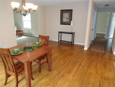 1504 Hilton Dr, Akron, OH 44313 - photo 7