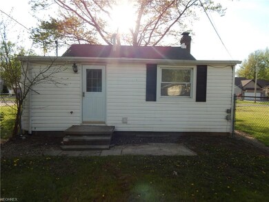 673 Grantwood Ave, Sheffield Lake, OH 44054 - photo 5