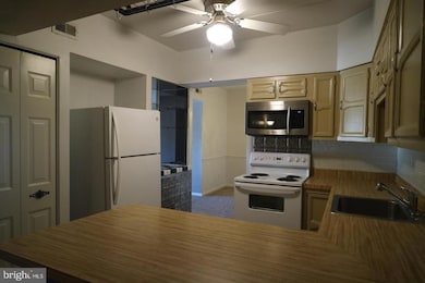 90 Oakridge Dr, Langhorne, PA 19047 - photo 5