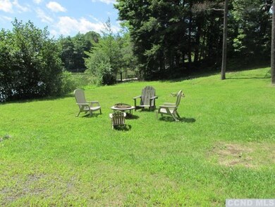 38 Famous Author Cir unit B50, Athens, NY 12015 - photo 3