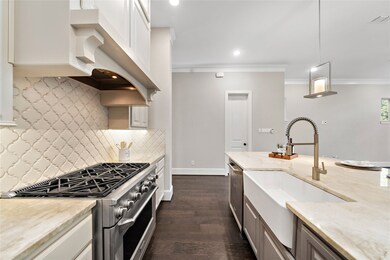 1711 Waterbury Way, Houston, TX 77055 - photo 5