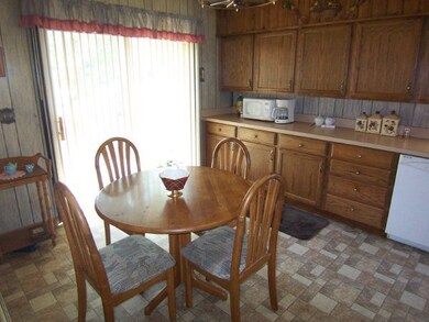 Kitchen/Dining