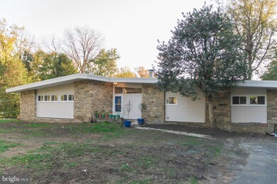 302 Lorimer Dr, Wyncote, PA 19095 - photo 2