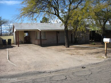 3627 N Tyndall Ave, Tucson, AZ 85719 - photo 2