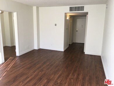 BEST ST IN BEVERLY HILLS-NR PENINSULA HTL ,RODEO DRIVE & CENTURY CITY.