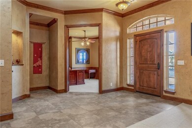 19832 Crest Ridge Dr, Edmond, OK 73012 - photo 4