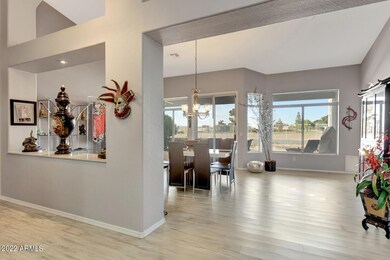 05_6544_E_Menlo_Street__05_mls