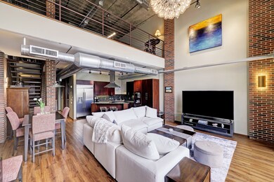 505 Bastrop St unit 504, Houston, TX 77003 - photo 2