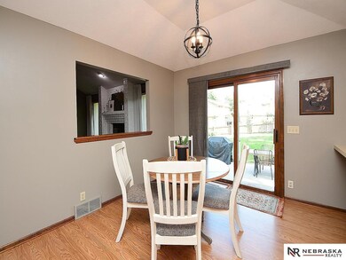 11134 Jefferson St, Omaha, NE 68137 - photo 7