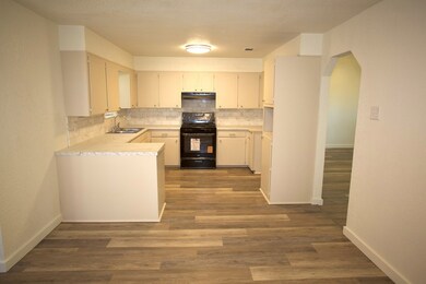 404 E 12th St, San Angelo, TX 76903 - photo 5