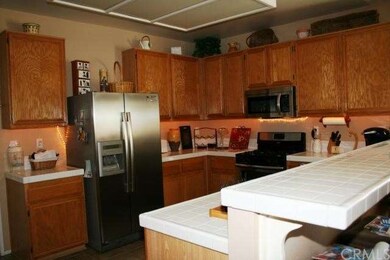 Kitchen and Counter Bar