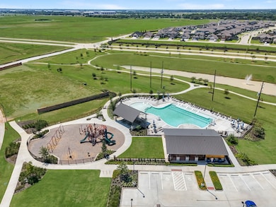 612 Ember Ridge Ct, Waller, TX 77484 - photo 2