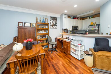Kitchen and dining/office